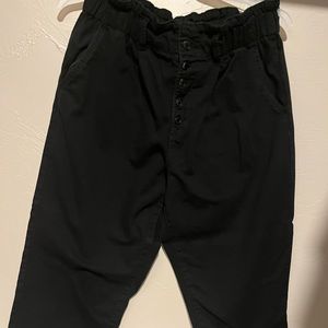 High waisted black pants with bottons